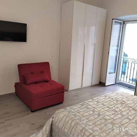 Casa Vacanze Dany 塔兰托 外观 照片